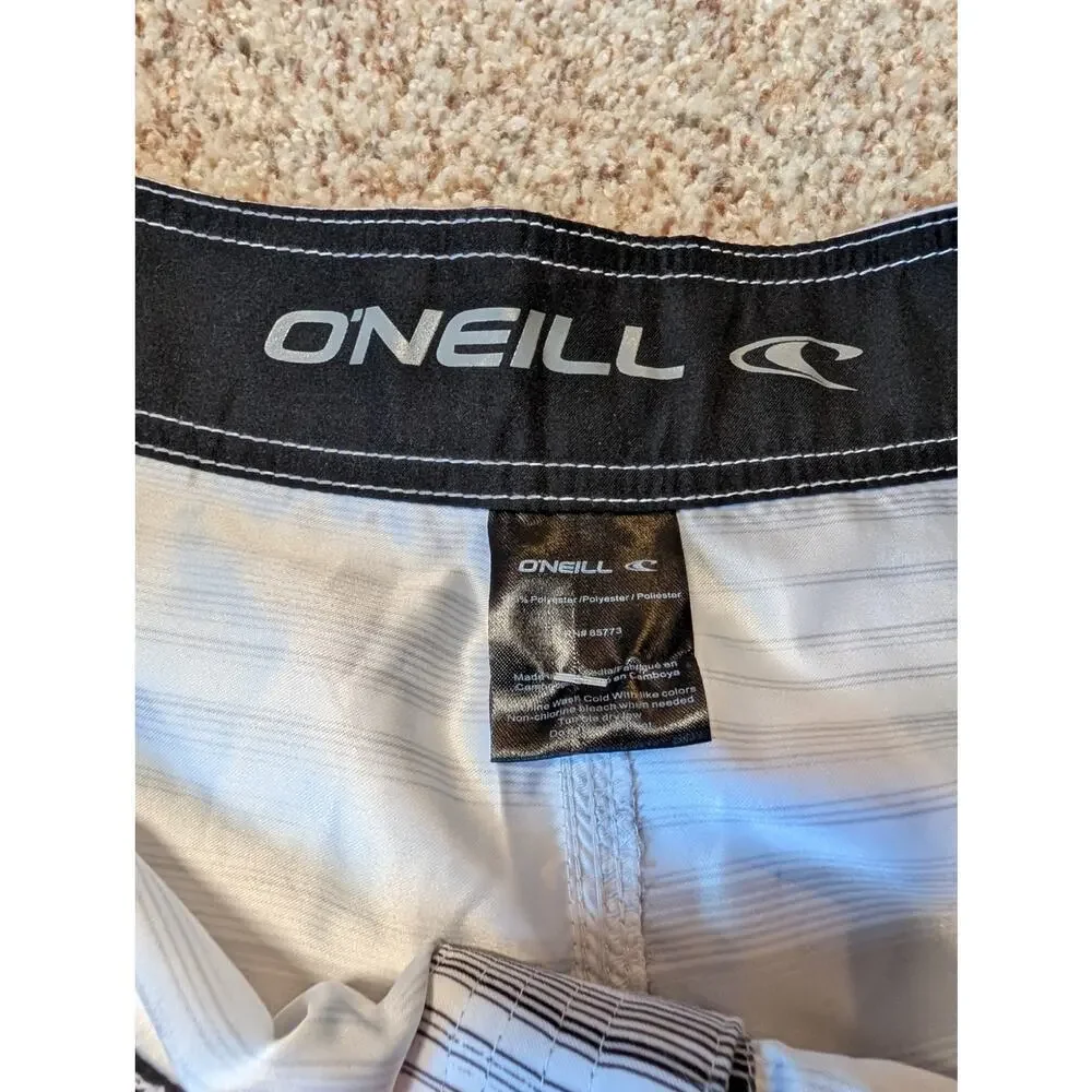 O'NEILL Mens Swim suit, size 36, classic striped bathing trunks; surfer, skater